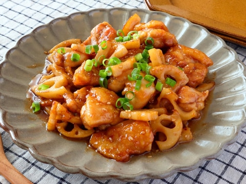 れんこんと鶏もも肉の甘辛炒め